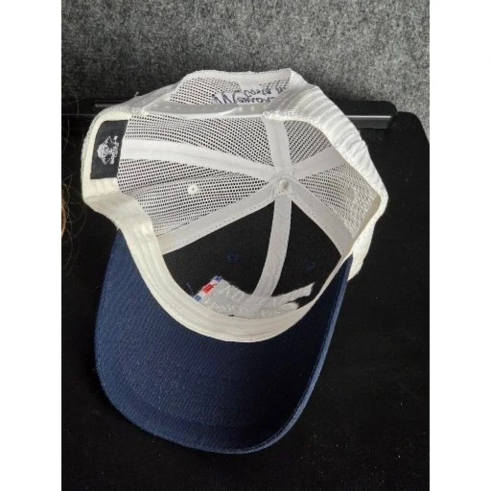 Pura Vida Costa Rica Mesh Trucker‎ Hat Navy Blue White Embroidered Gorilla Caps